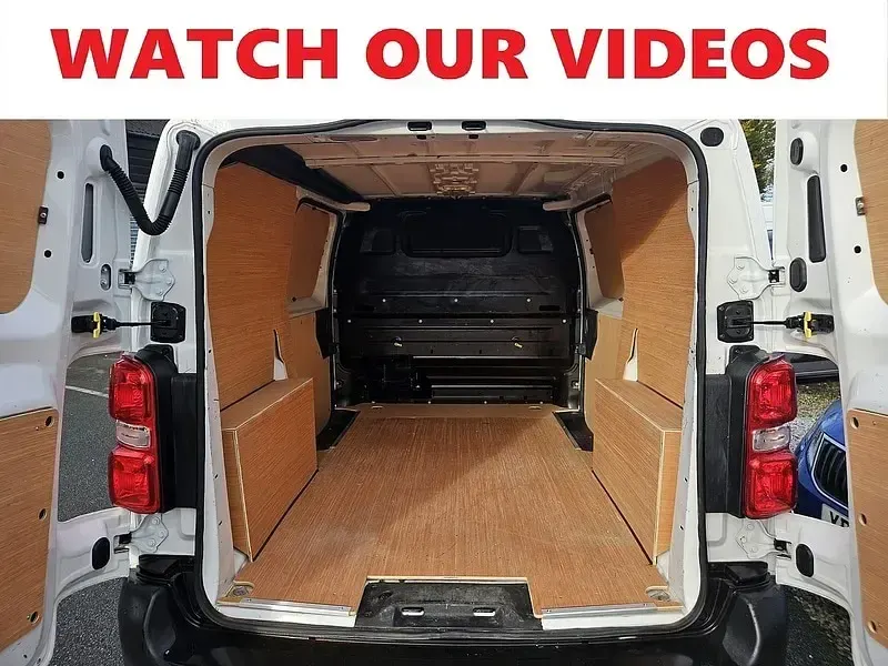 Used Peugeot Expert Premium 145 HP (106 kW) 2022 White Van