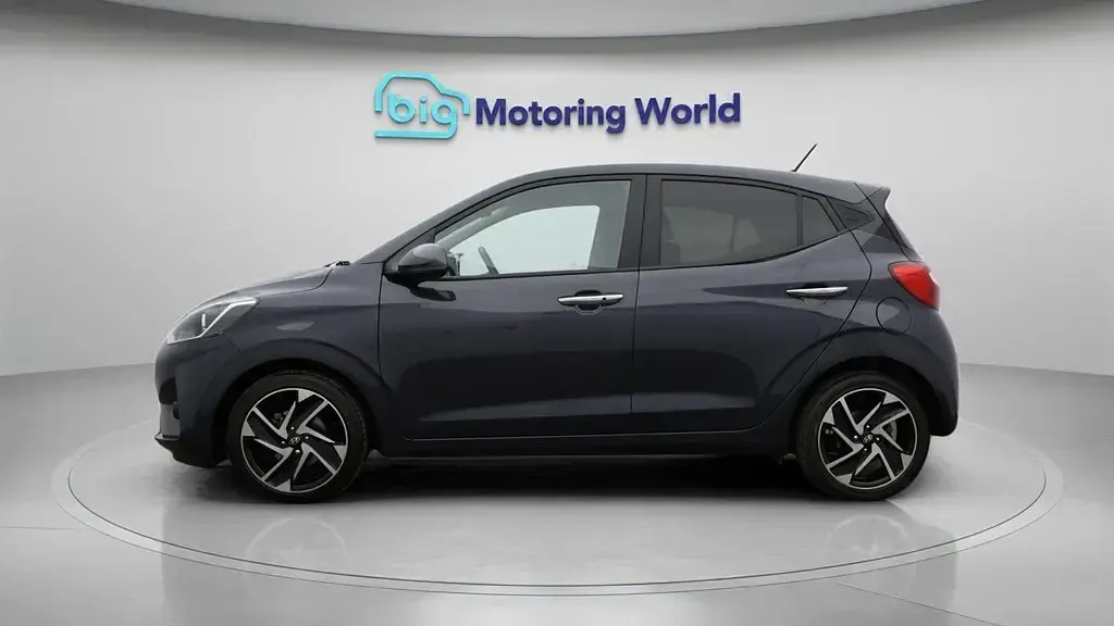 Usado Hyundai i10 Premium 67 HP (49 kW) 2023 Cinzento Citadino