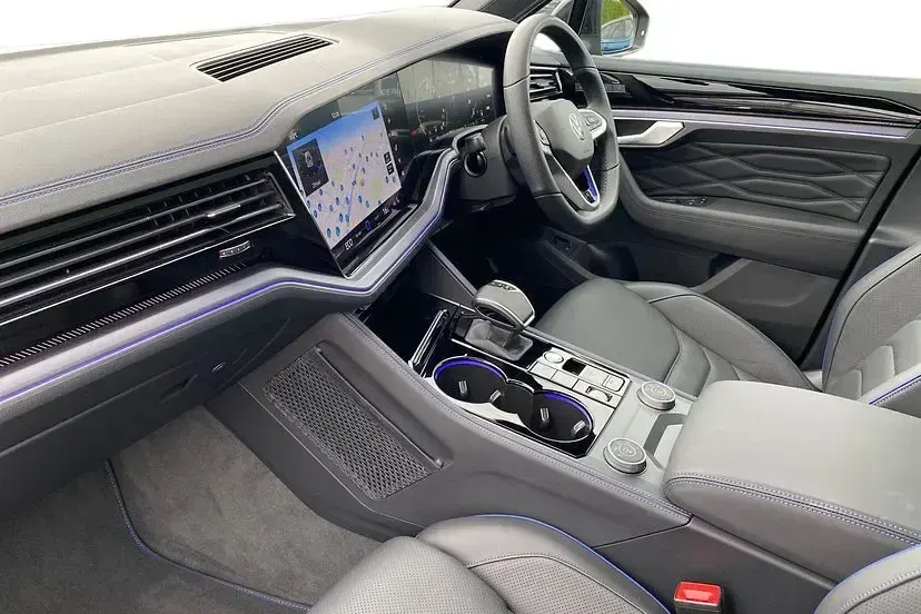 Used VW Touareg R 462 HP (339 kW) 2025 Silicon grey SUV