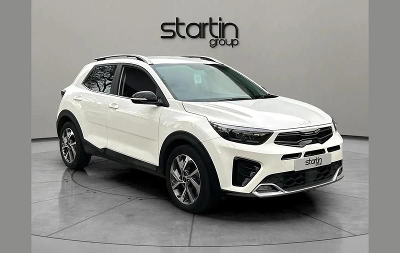 White Used 2025 Kia Stonic GT-Line SUV | £21,699 (Expensive) - Image 1/1