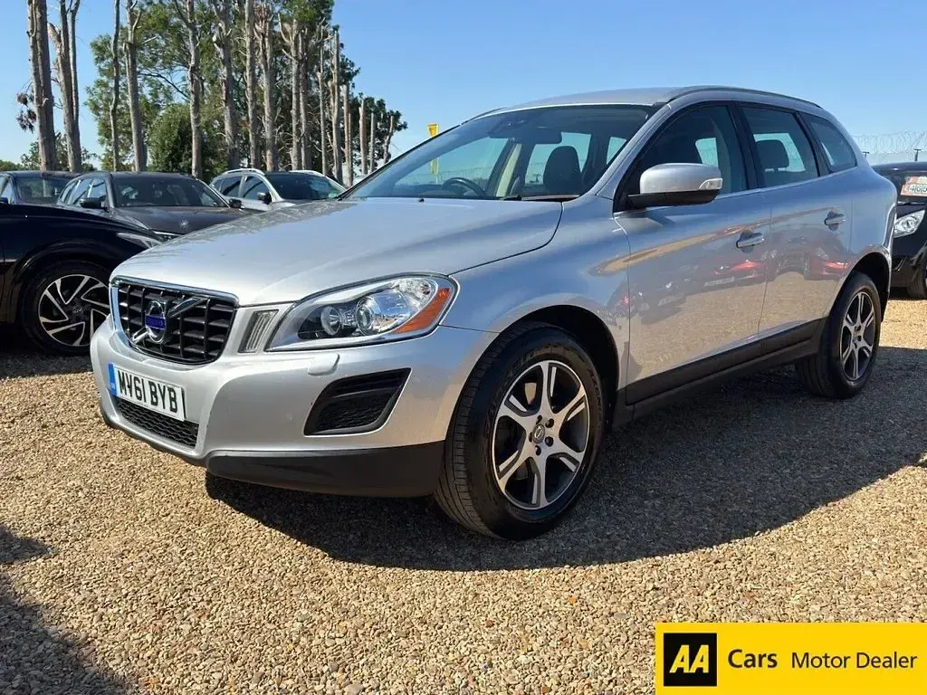 Used Volvo XC60 SE Lux 2011 Silver SUV