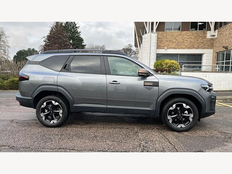 New Dacia Bigster Extreme 2025 Grey SUV
