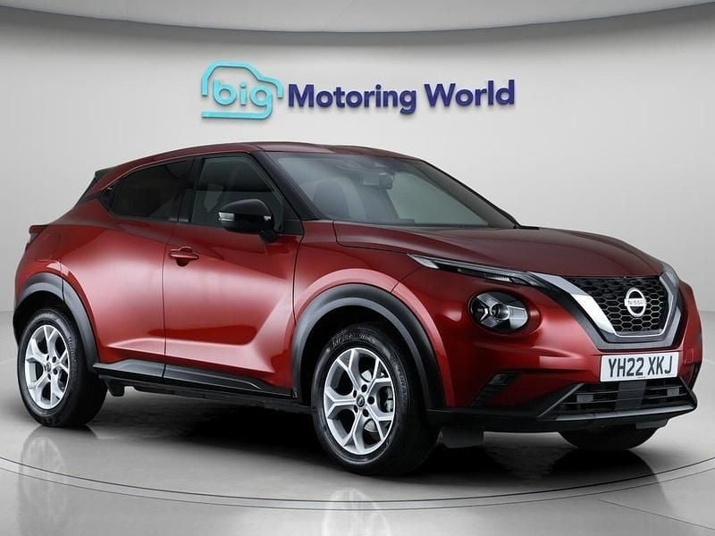 Red Used 2022 Nissan Juke N-Connecta SUV | £13,700 (Good price) - Image 1/4