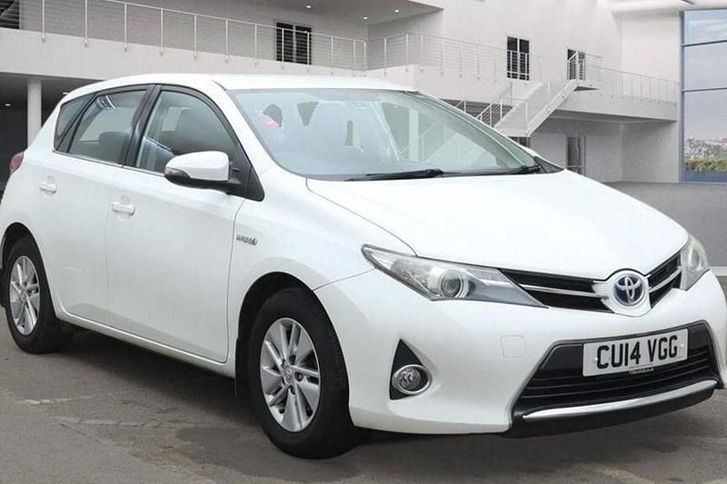 Used Toyota Auris Hybrid 2014