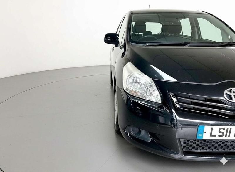 Usado Toyota Verso T2 2011 Preto Monovolume