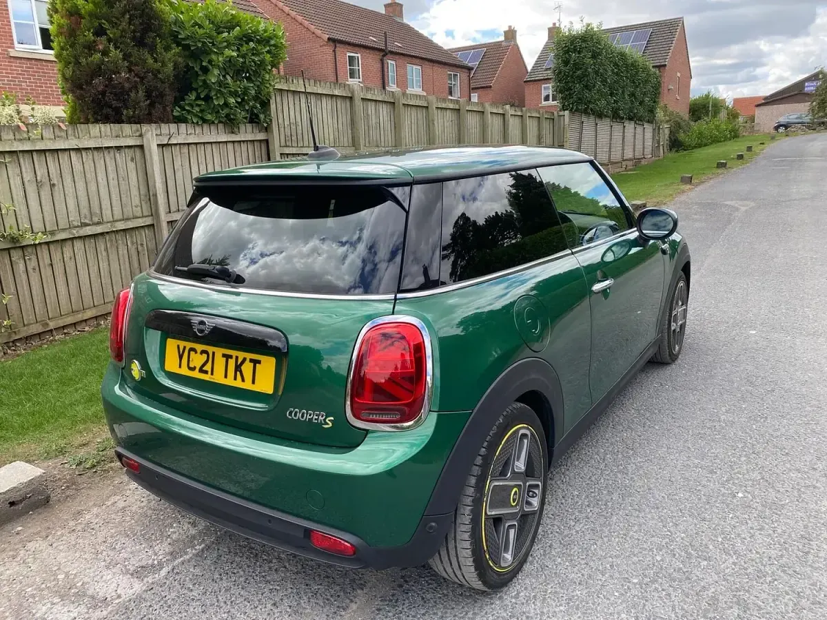 Used Mini Cooper SE Level 2 2021 Green Hatchback