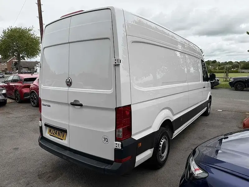 Begagnad VW Crafter Startline 140 HK (102 kW) 2024 Vit Van