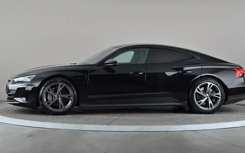 Used Audi e-tron GT quattro 389 kW (530 HP) 2024 Sedan