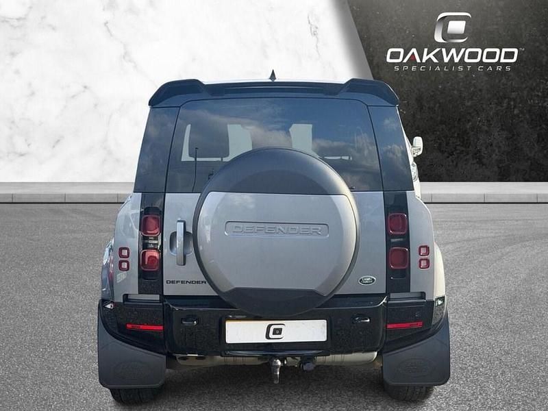 Used Land Rover Defender Dynamic 250 HP (183 kW) 2022 Grey SUV