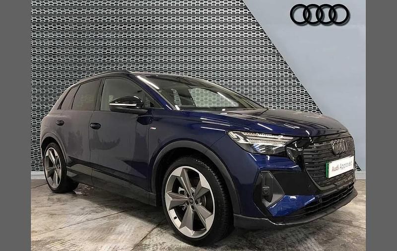 Used Audi Q4 e-tron Black Edition 206 kW (281 HP) 2025 Blue SUV
