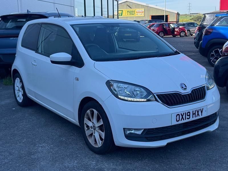Used Skoda Citigo Colour Edition 60 HP (44 kW) 2019 White Hatchback