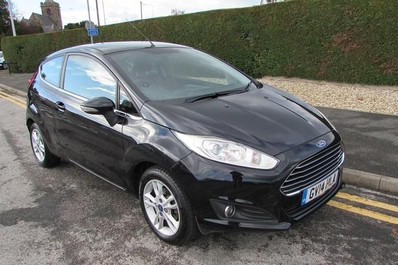 Black Used 2014 Ford Fiesta Zetec Hatchback | £2,795 (Good price) - Image 1/1