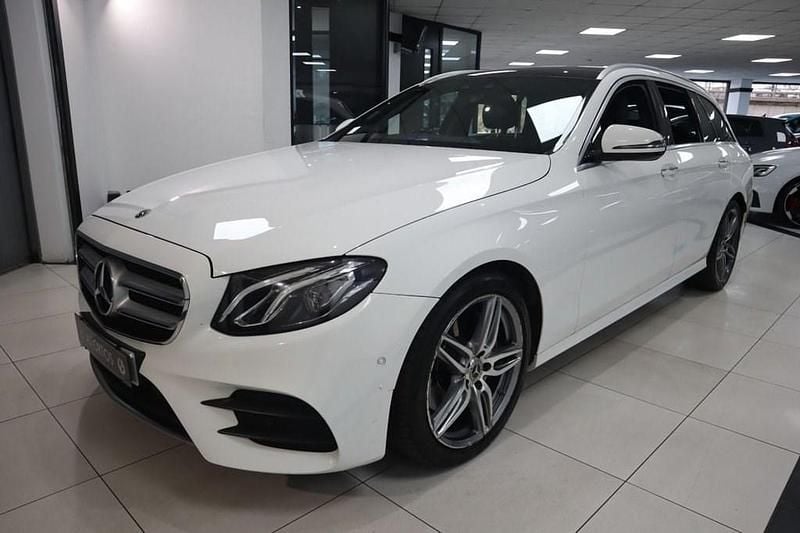 Used Mercedes E220 AMG line 2018 White Estate