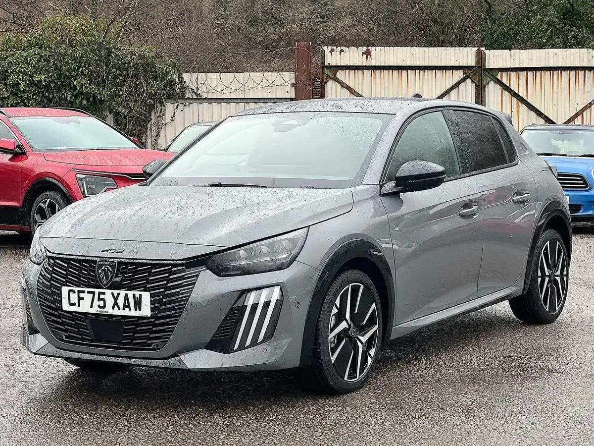 New Peugeot 208 Premium 108 HP (79 kW) 2025 Grey Hatchback