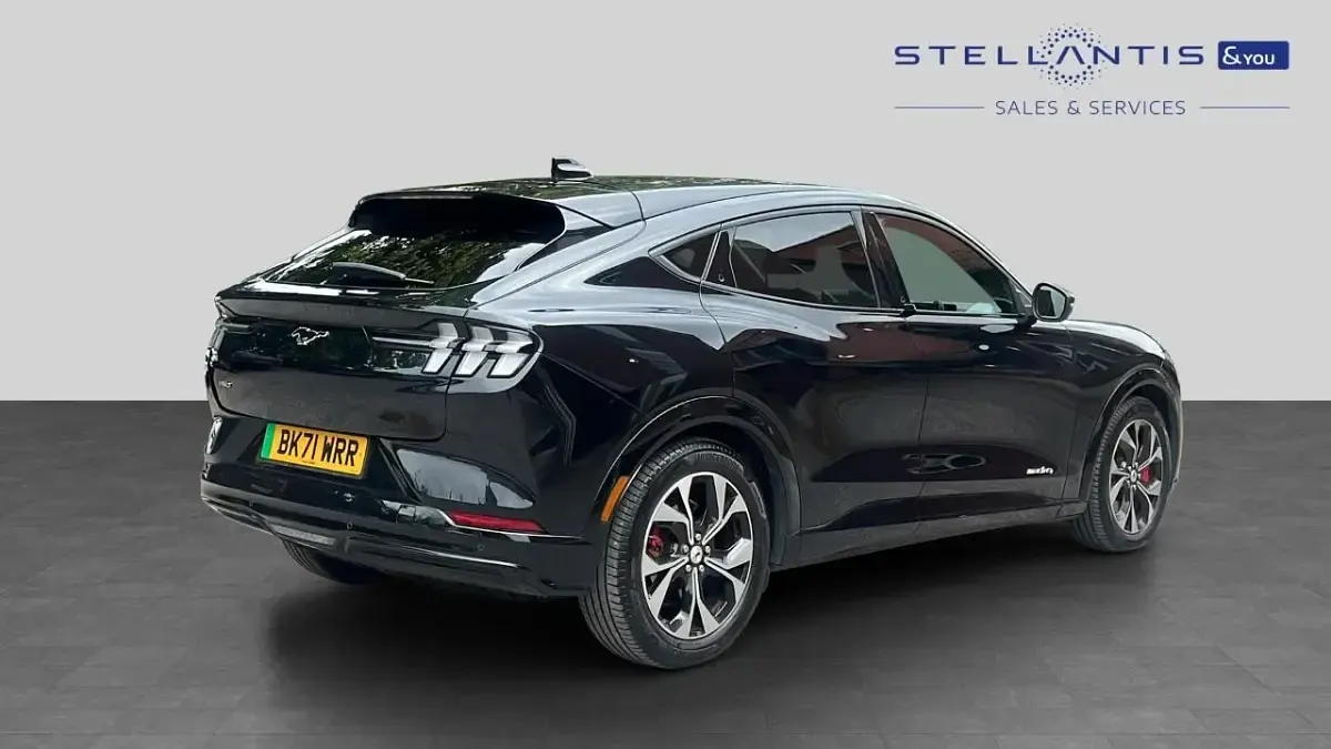 Used Ford Mustang Mach-E Standard Range 194 kW (265 HP) 2021 Black SUV