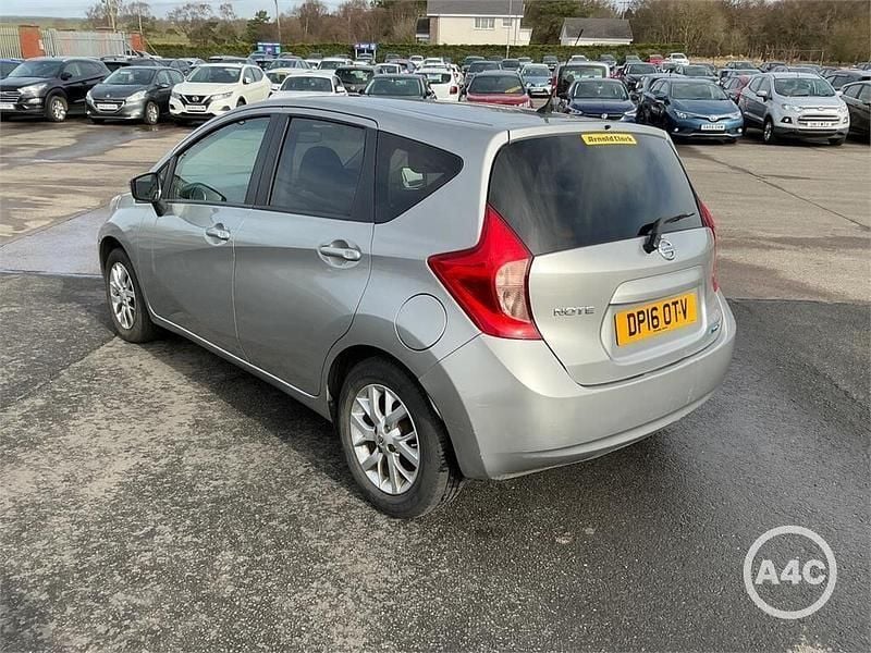 Used Nissan Note Acenta Premium 90 HP (66 kW) 2016 Silver Hatchback