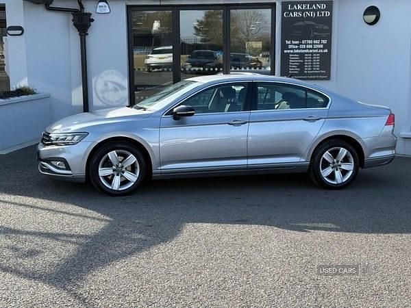 Used VW Passat SE 150 HP (110 kW) 2020 Silver Sedan