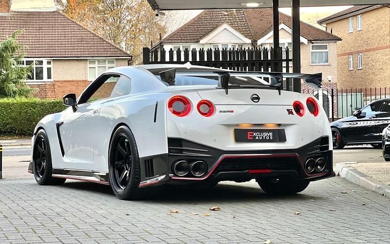 Used Nissan GT-R Nismo 600 HP (441 kW) 2019 Coupe
