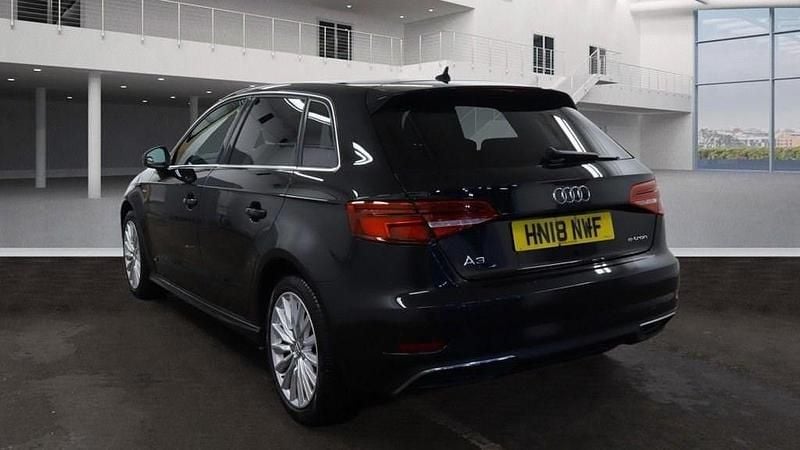 Used Audi A3 Sportback e-tron Advanced 204 HP (150 kW) 2018 Black Hatchback