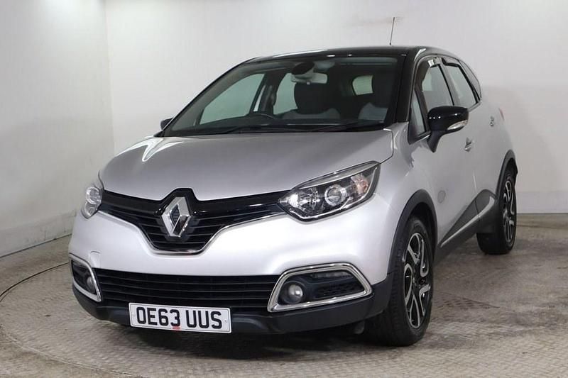 Used Renault Captur Dynamique 90 HP (66 kW) 2014 Silver SUV