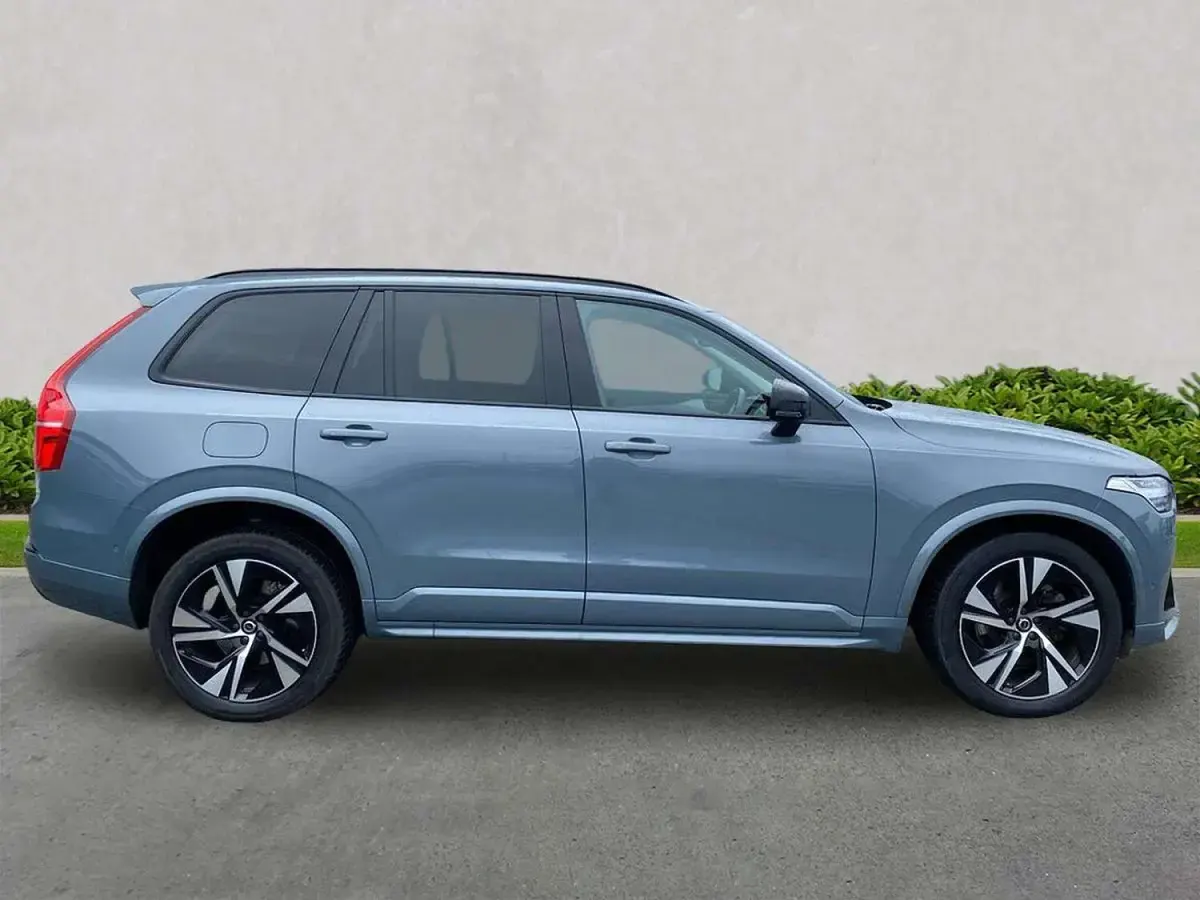 Used Volvo XC90 Plus 235 HP (172 kW) 2023 Grey SUV