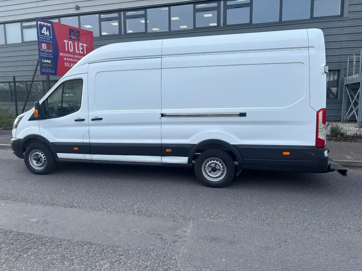 Usado Ford Transit 130 CV (95 kW) 2017 Blanco Van
