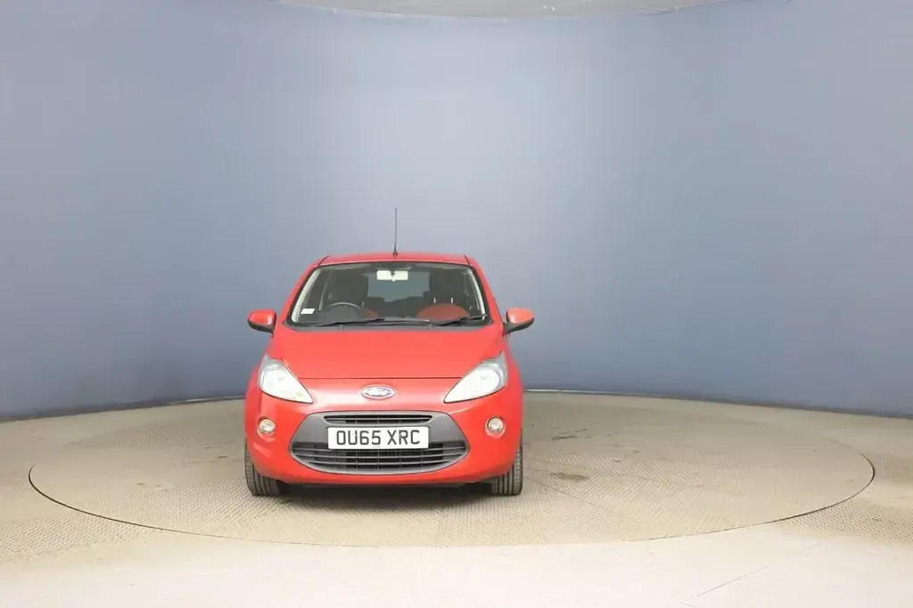 Used Ford Ka Zetec 69 HP (50 kW) 2015 Red Hatchback