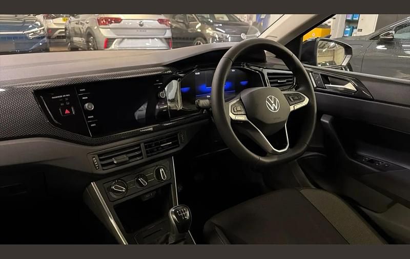 New VW Polo Life 80 HP (58 kW) 2025 Deep black pearl Hatchback