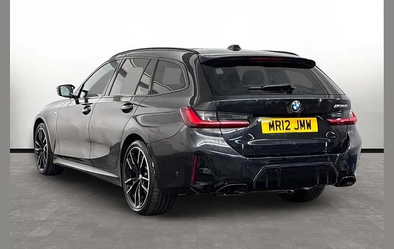 New BMW 502 M Sport 386 HP (283 kW) 2025 Black Estate