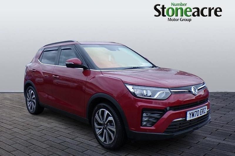 Used Ssangyong (KGM) Tivoli 136 HP (100 kW) 2020 Red SUV