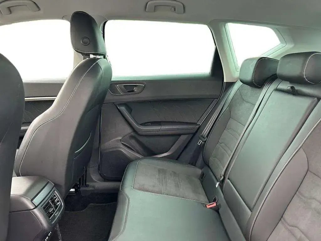 Used Seat Ateca Xperience 150 HP (110 kW) 2023 White SUV