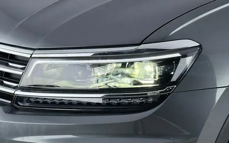 Used VW Tiguan SEL 190 HP (139 kW) 2020 Grey SUV