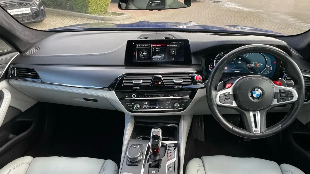 Usado BMW M5 Comfort Edition 600 CV (441 kW) 2018 Azul Berlina