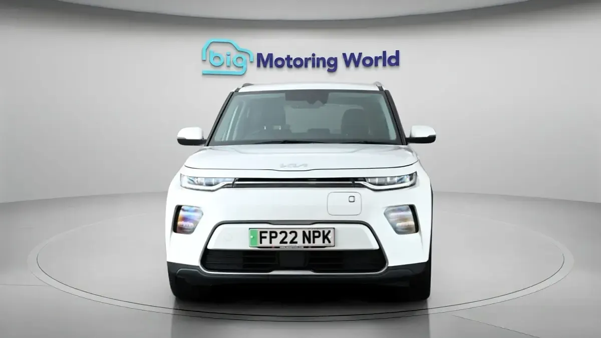 Used Kia Soul 150 kW (204 HP) 2022 White SUV