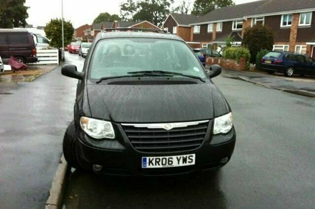 Used 2006 Chrysler Voyager MPV | £3,800 - Image 1/2