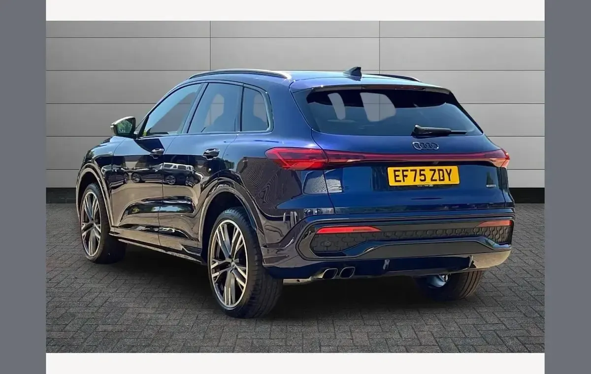 Used Audi Q5 Comfort 204 HP (150 kW) 2026 Blue SUV