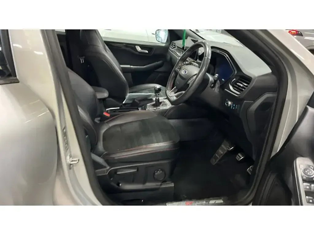 Used Ford Kuga ST-Line 148 HP (108 kW) 2020 Silver SUV