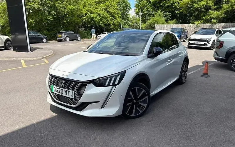 Second-hand Peugeot e-208 GTi 100 kW (136 CP) 2023 Hatchback
