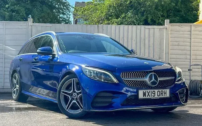 Used Mercedes C220 AMG line 194 HP (142 kW) 2019 Blue Estate