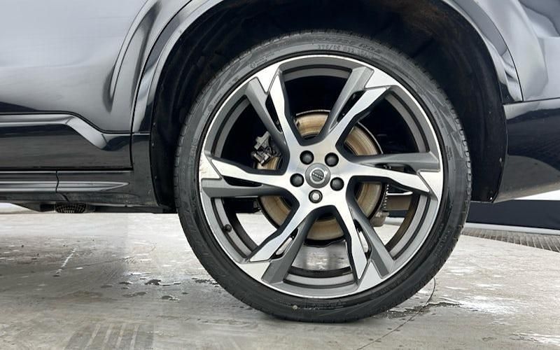 Used Volvo XC90 R-Design Pro 250 HP (183 kW) 2021 SUV