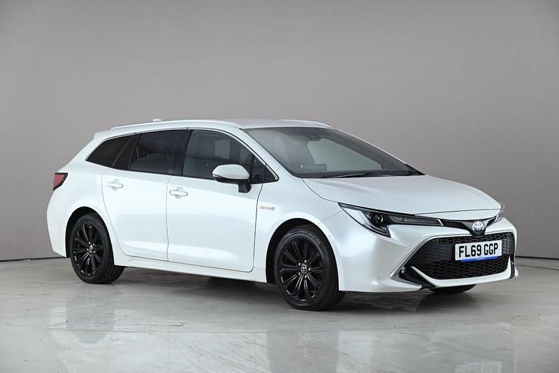 Used Toyota Corolla 2019 White Estate