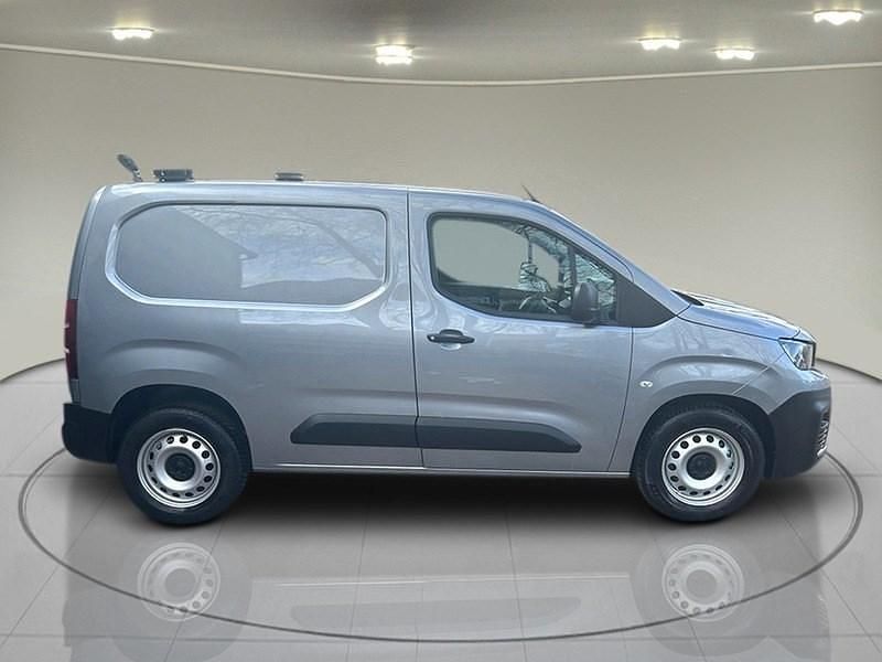 Used Peugeot Partner 131 HP (96 kW) 2020 Grey MPV