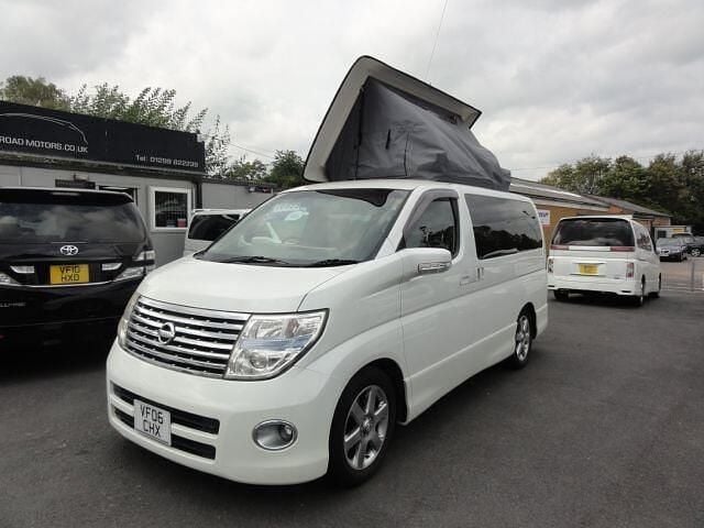 Used Nissan Elgrand 2006 White MPV