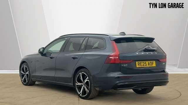 Used Volvo V60 Ultra 194 HP (142 kW) 2025 Estate