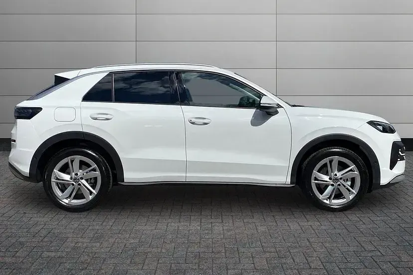 New VW T-Roc Style 150 HP (110 kW) 2026 Pure white SUV