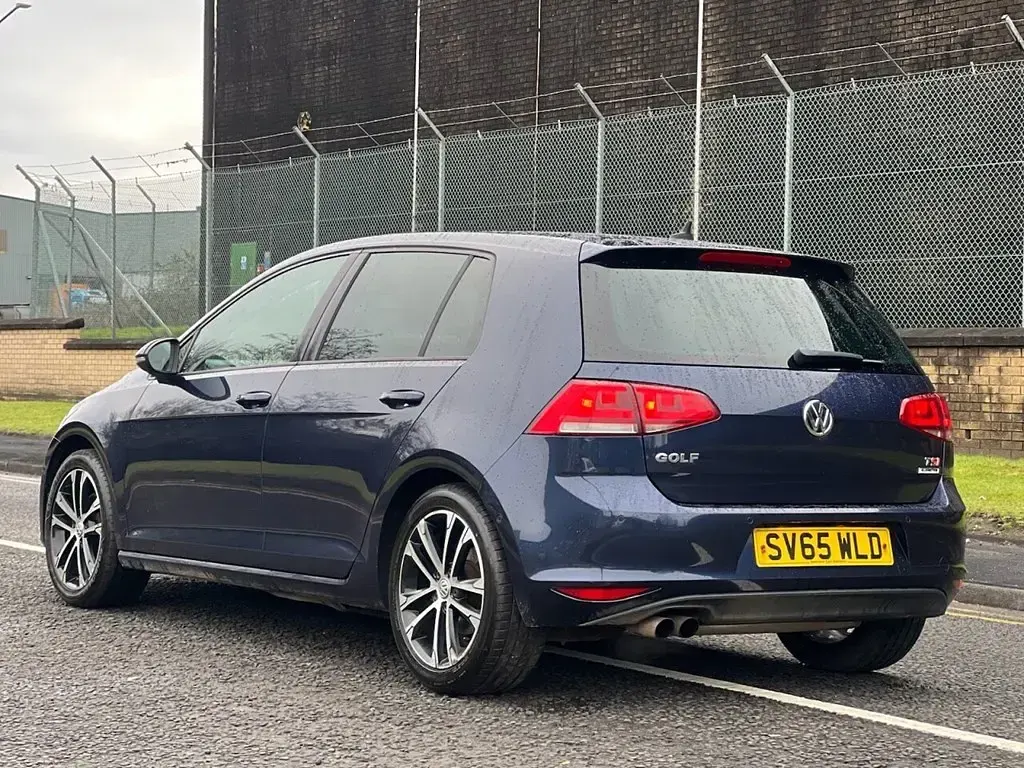 Used VW Golf VII GT 150 HP (110 kW) 2015 Blue Hatchback