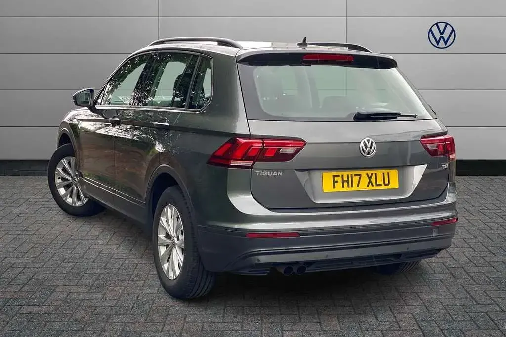 Used VW Tiguan S 123 HP (90 kW) 2017 Grey SUV
