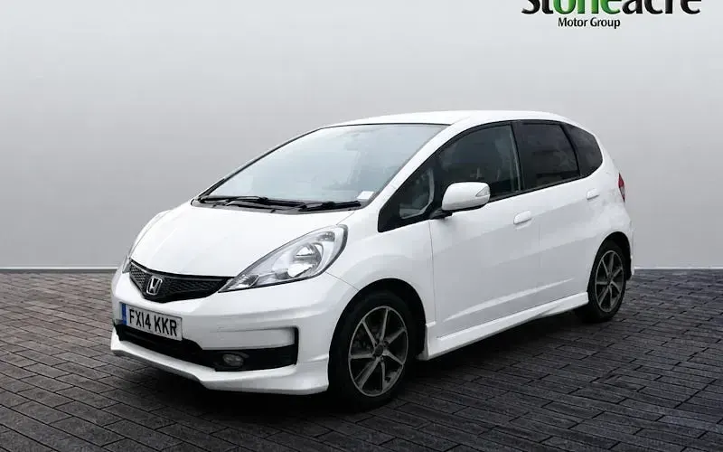 Used Honda Jazz SI 99 HP (72 kW) 2015 White Hatchback