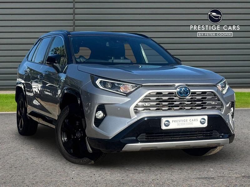 Silver Used 2019 Toyota RAV4 Estate | £19,959 (Fair price) - Image 1/4