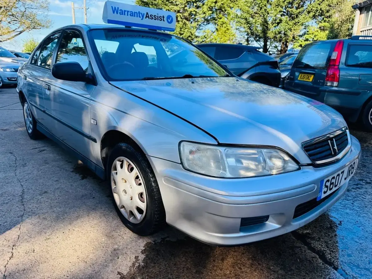 Używany Honda Accord LS 147 KM (108 kW) 1999 Srebrny Sedan/Limuzyna